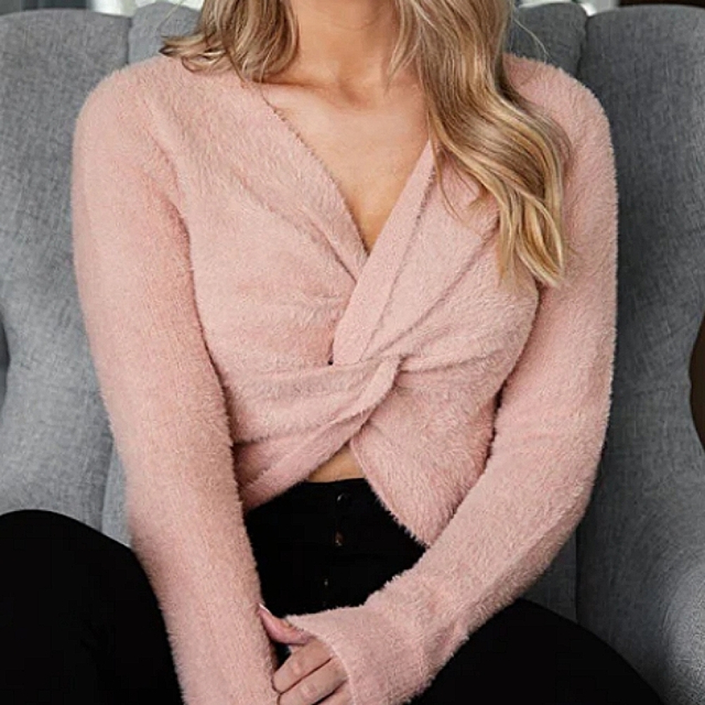 Hollister Pink Crop Sweater Size Medium Angora Soft Rose Long Sleeve Knot M